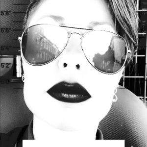 Meet your Posher, Dionca